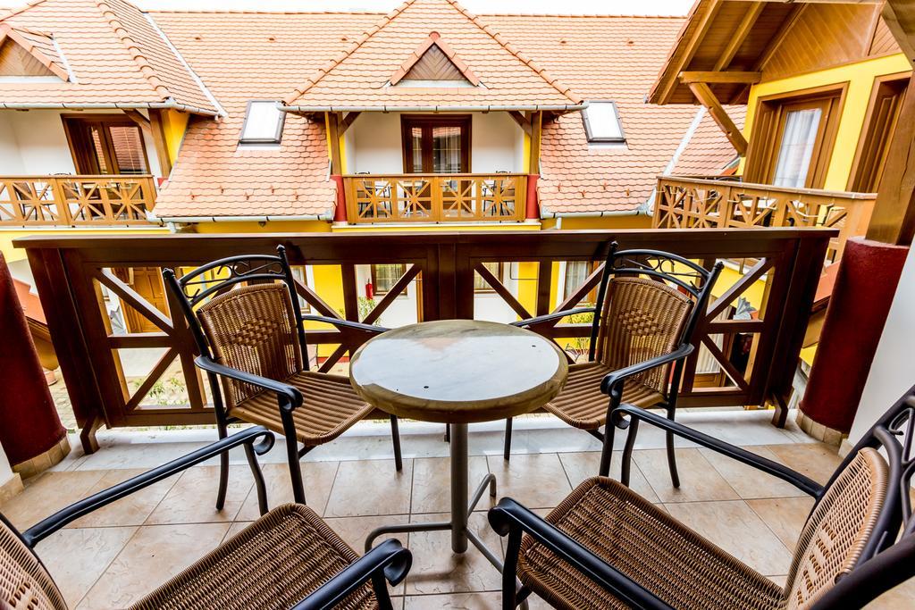 Frisko Panzio Bed & Breakfast Zalakaros Luaran gambar