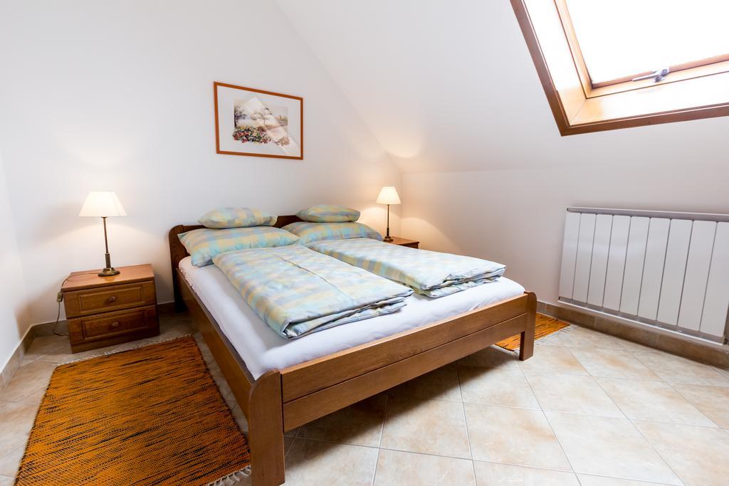 Frisko Panzio Bed & Breakfast Zalakaros Luaran gambar
